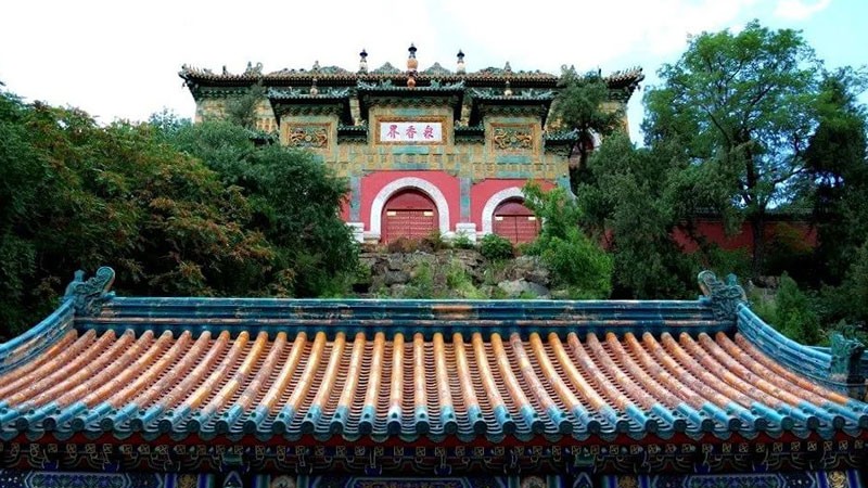 Access to China's summer palace