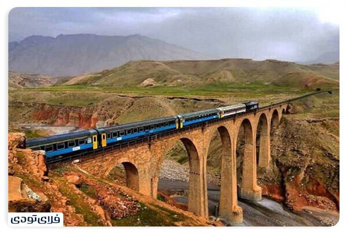 Tourist train