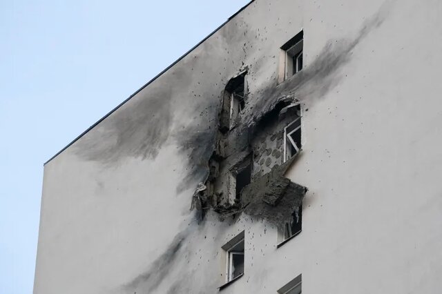 Ukraine's biggest drone attack against Moscow with two dead