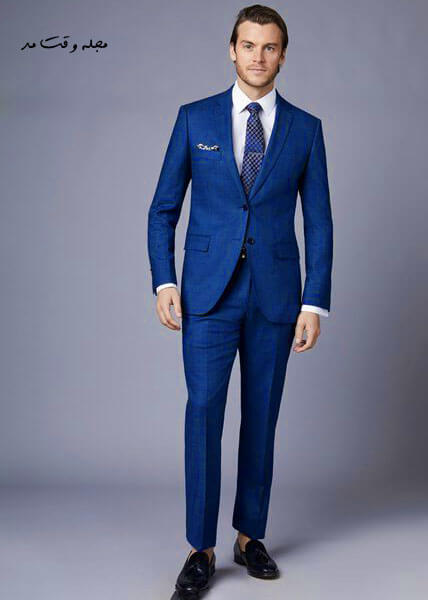 Black shoes with Surma's suit always look great and stylish