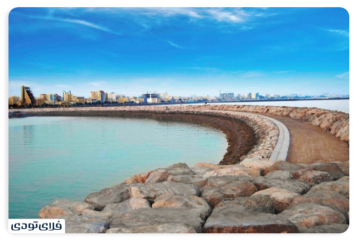 The best time to travel to the port of Deir Bushehr