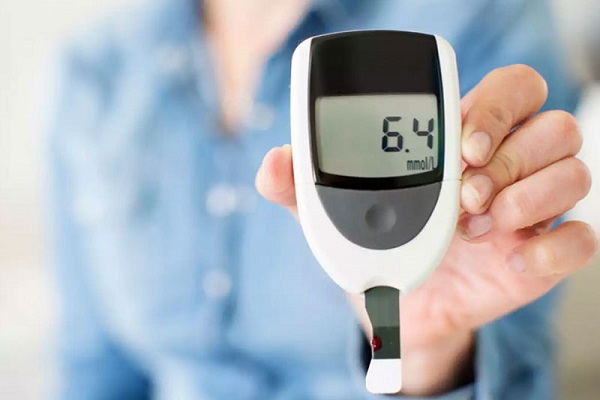 How many blood sugar requires insulin?