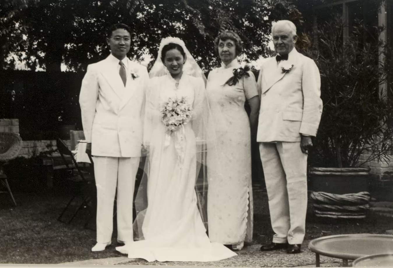 Who is the first lady of the world physics?