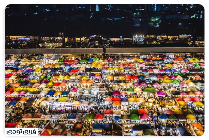 Chaatwachak weekend market 