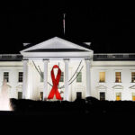 Video/ Trump not short, AIDS warns the border