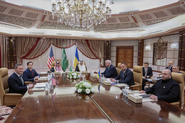 Zelnski: We hope the US pressure is enough to force Russia to end the war