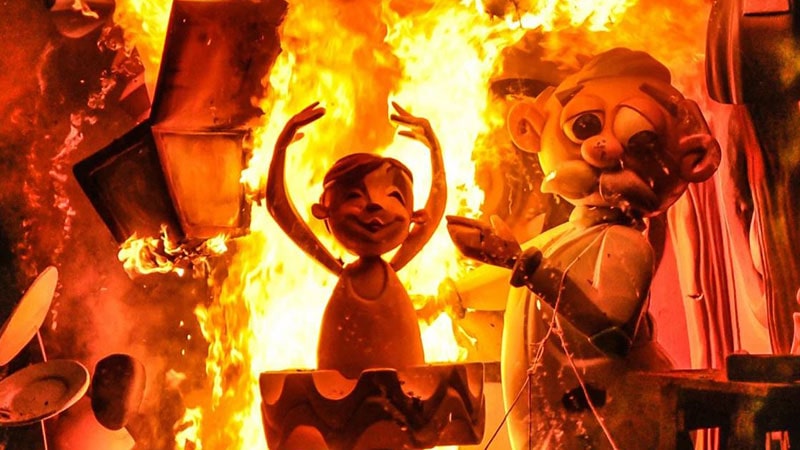 Burning Falas (LA Cremà)