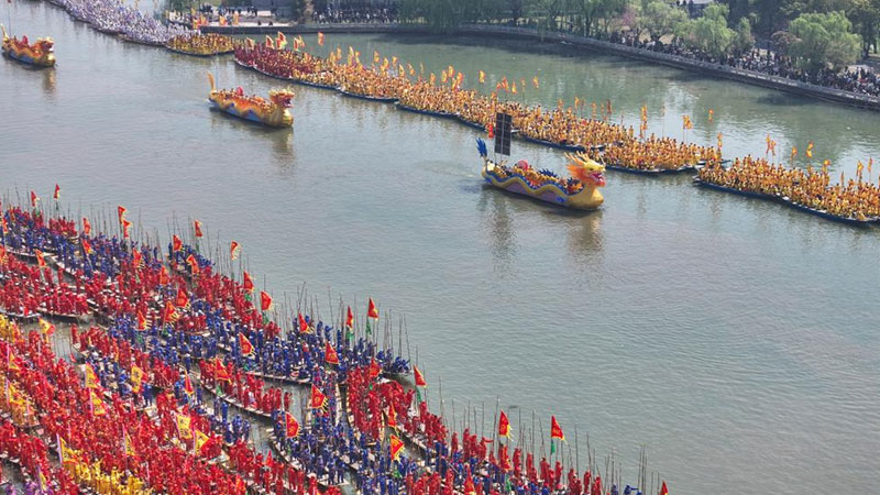 The legend of the dragon boat festival in China