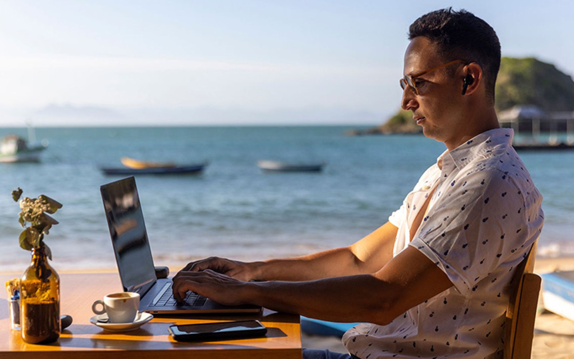 Digital coaching on the beach