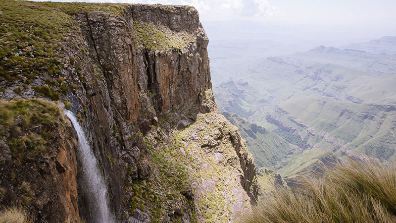 Waterfall Chasing (Waterfall Chasing)