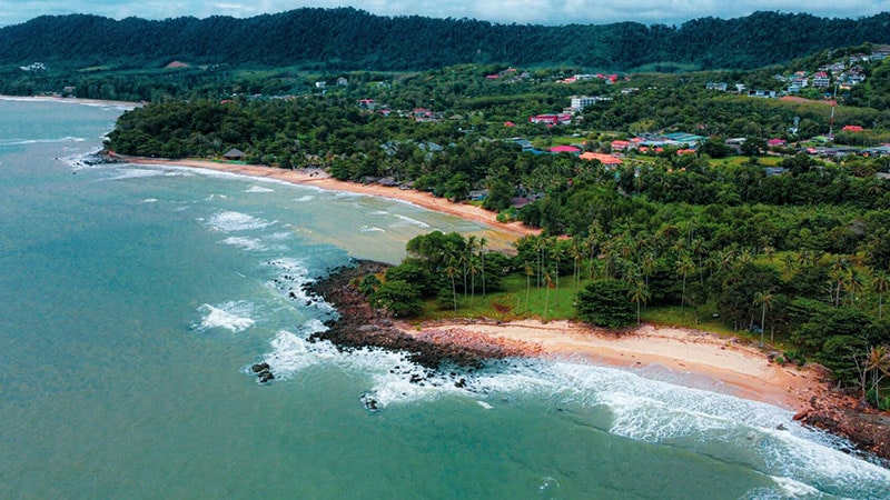 Laem Kho Kwang Coast; Ideal beachfro for family leisure