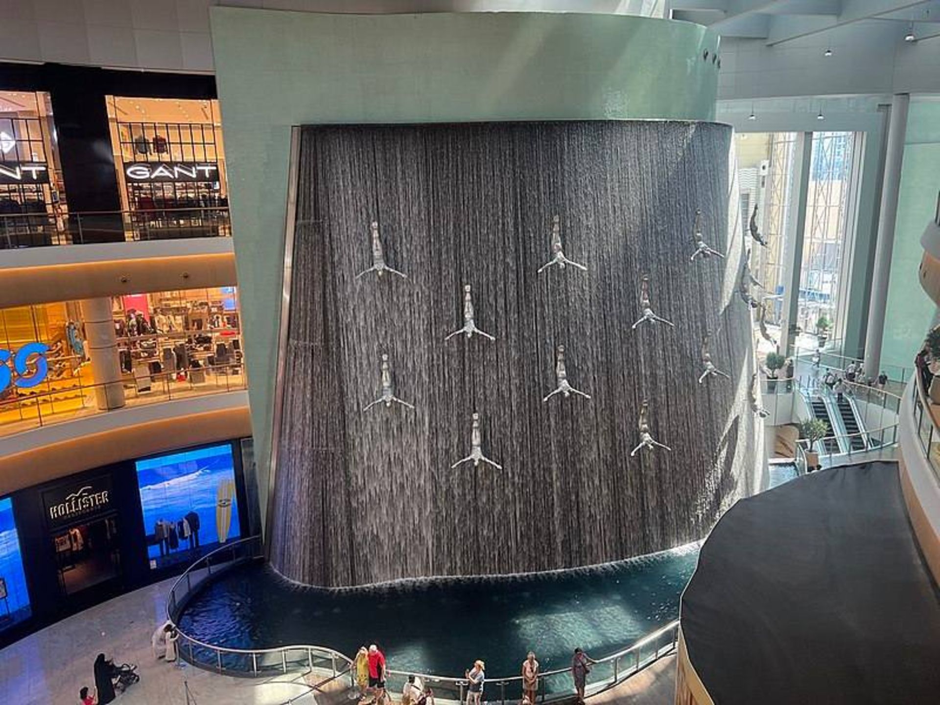 Dubai Mall Falls
