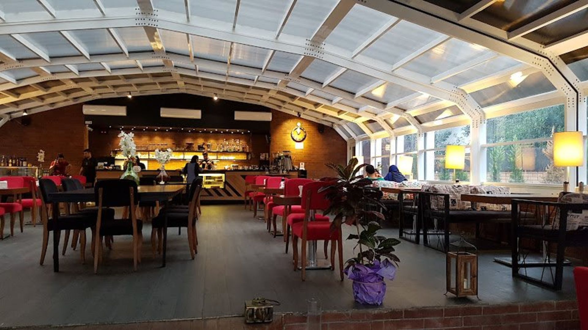 Rasht Cafe Ierior