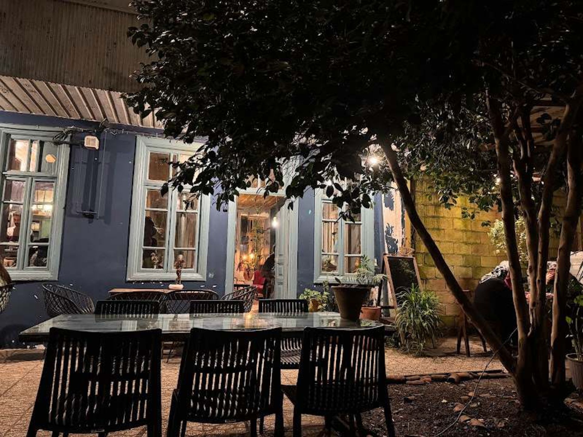Rasht Wheel Cafe yard in the night
