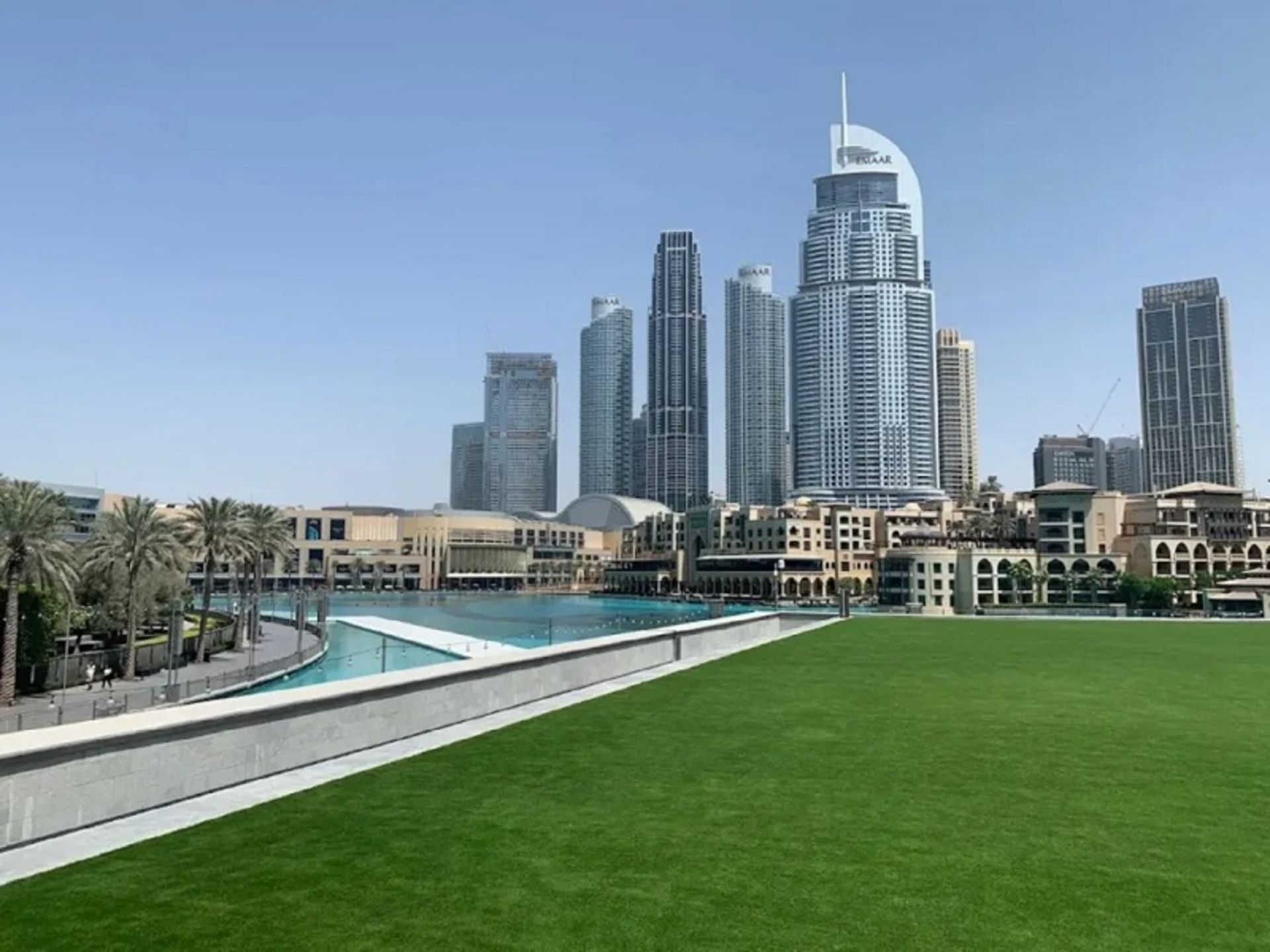 Dubai Park Green Space