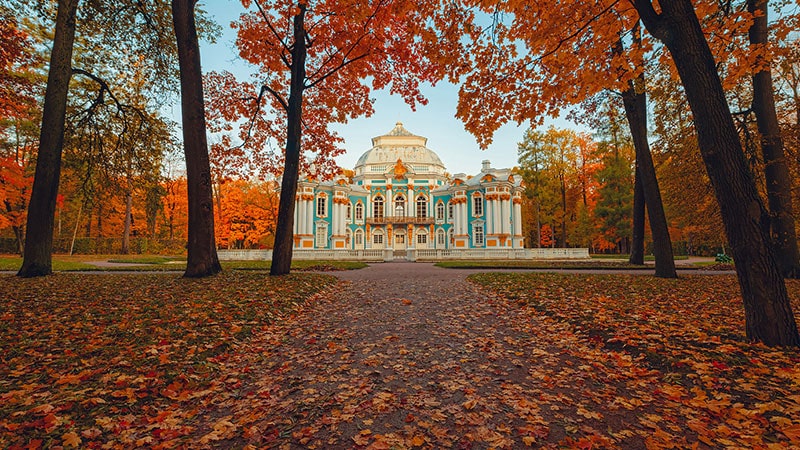The best time to travel to St. Petersburg