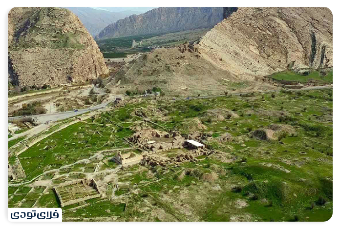 Lake Parishan The ancie city of Bishapur