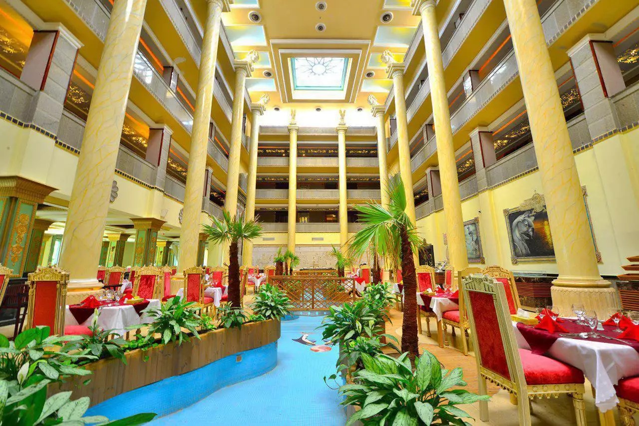 Dariush Kish Hotel Architecture