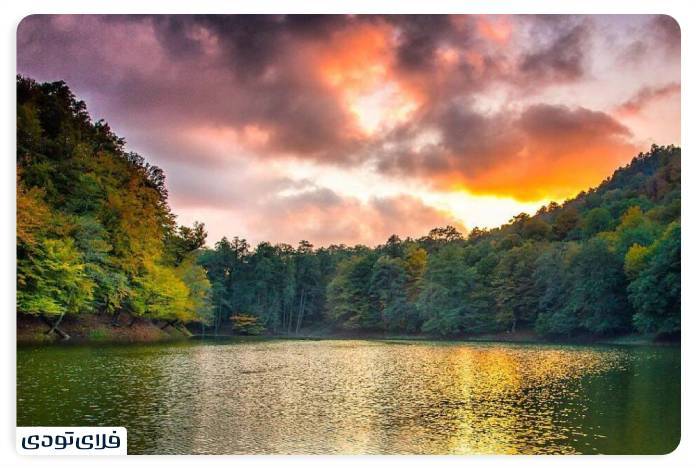 Photo by Lake Chort