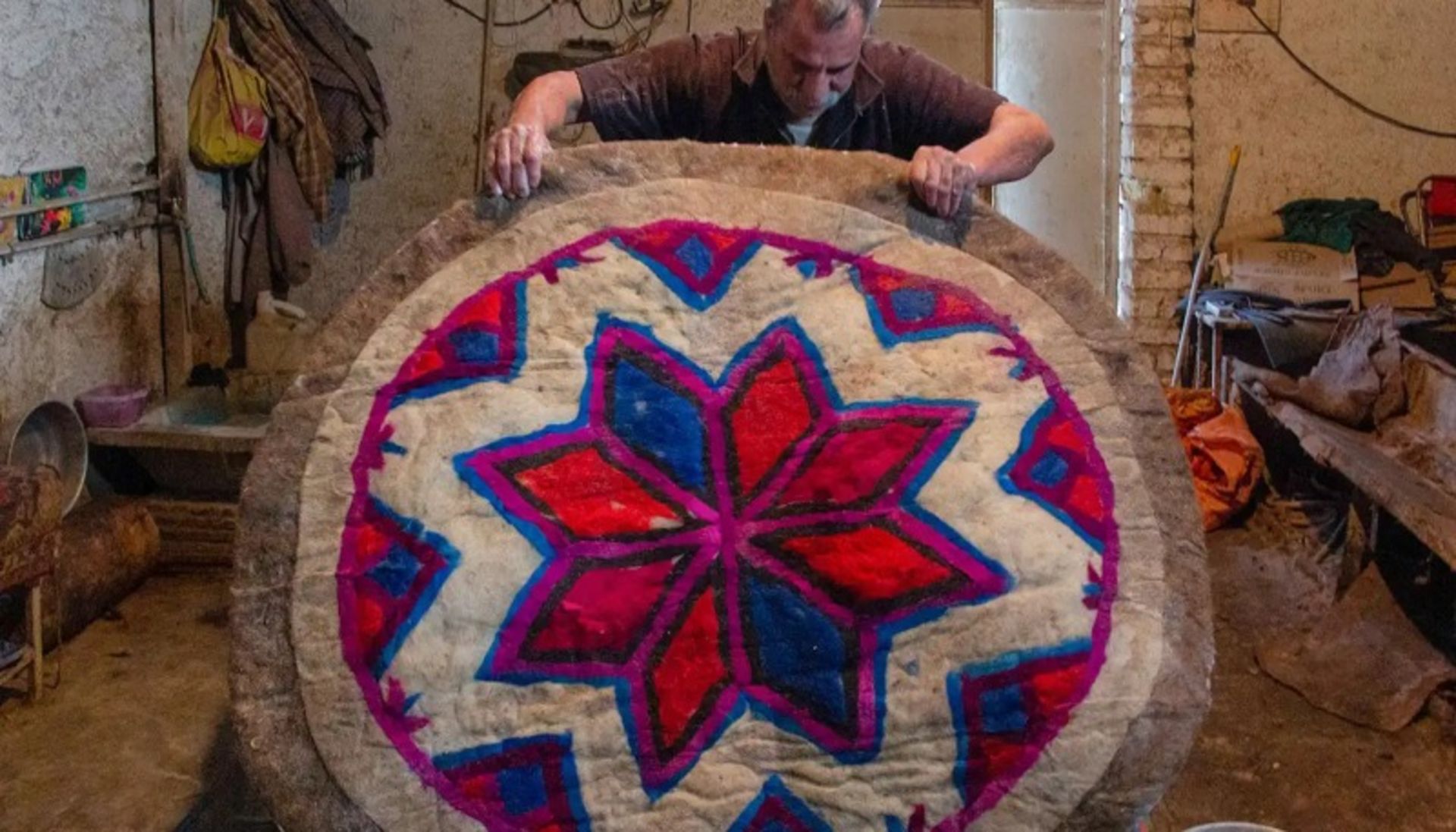 Boroujerd's financial wool