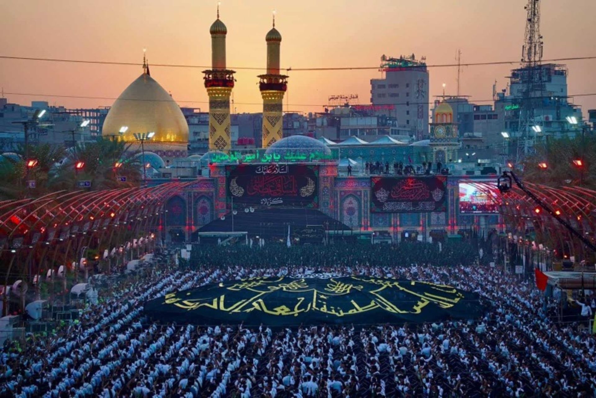 The shrine of Imam Hussein (AS) in Karbala