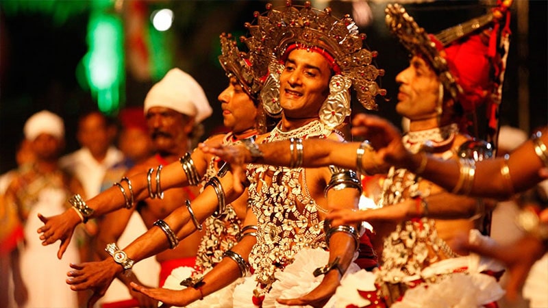 Kandy Dance Performance (Kandy Dance Performance)