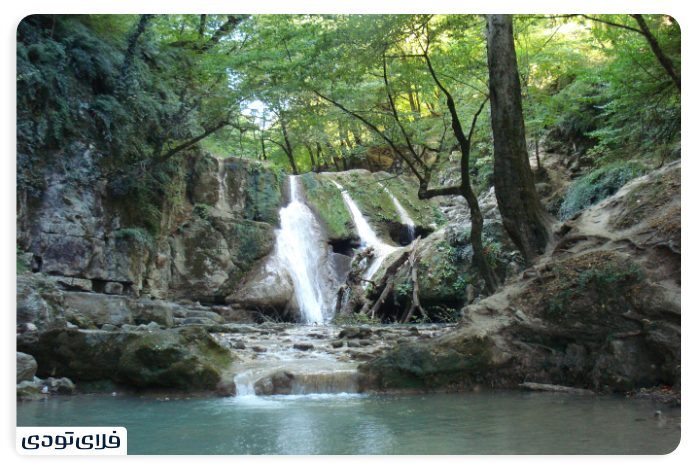 Lake Evan Varcher Waterfall