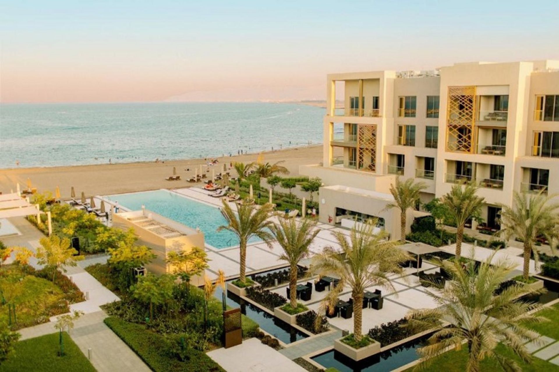 Campaign Hotel Muscat Hotel