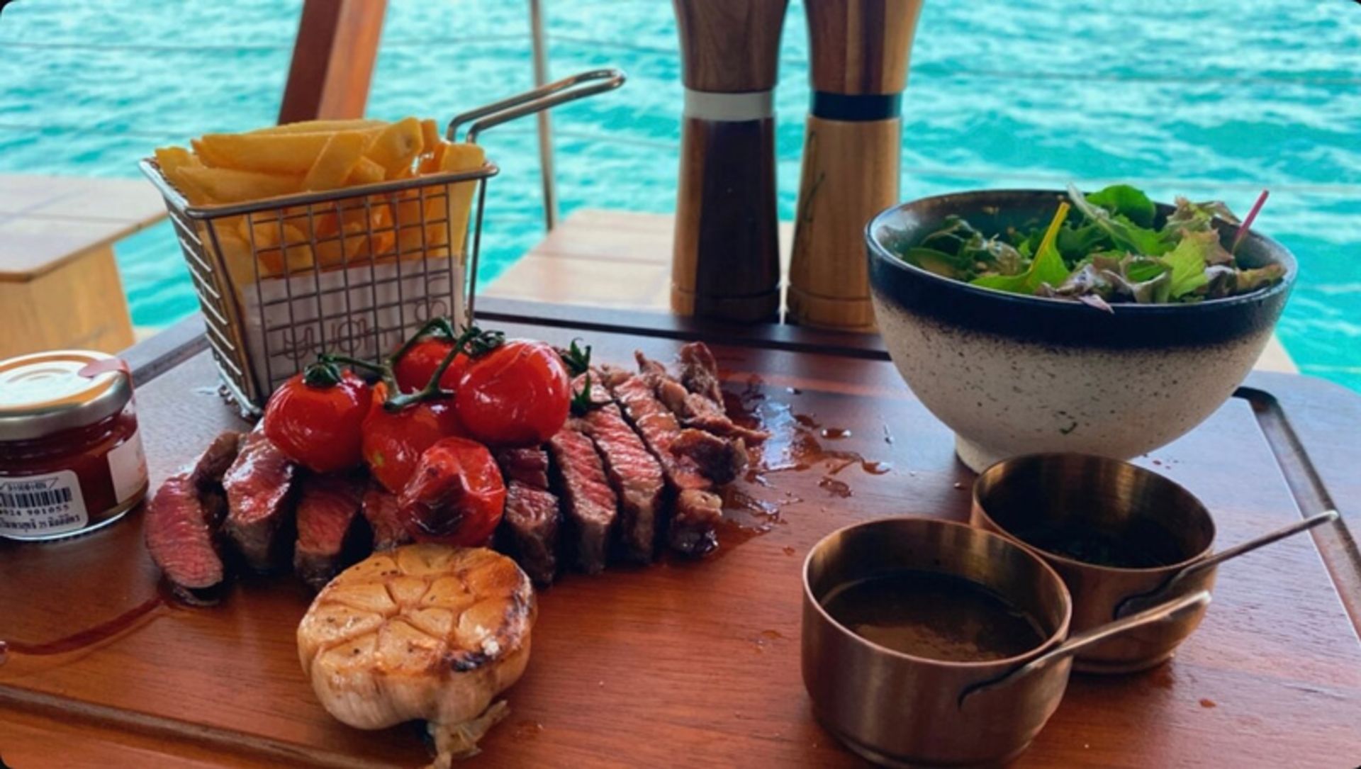 Yuna Beach Club dishes
