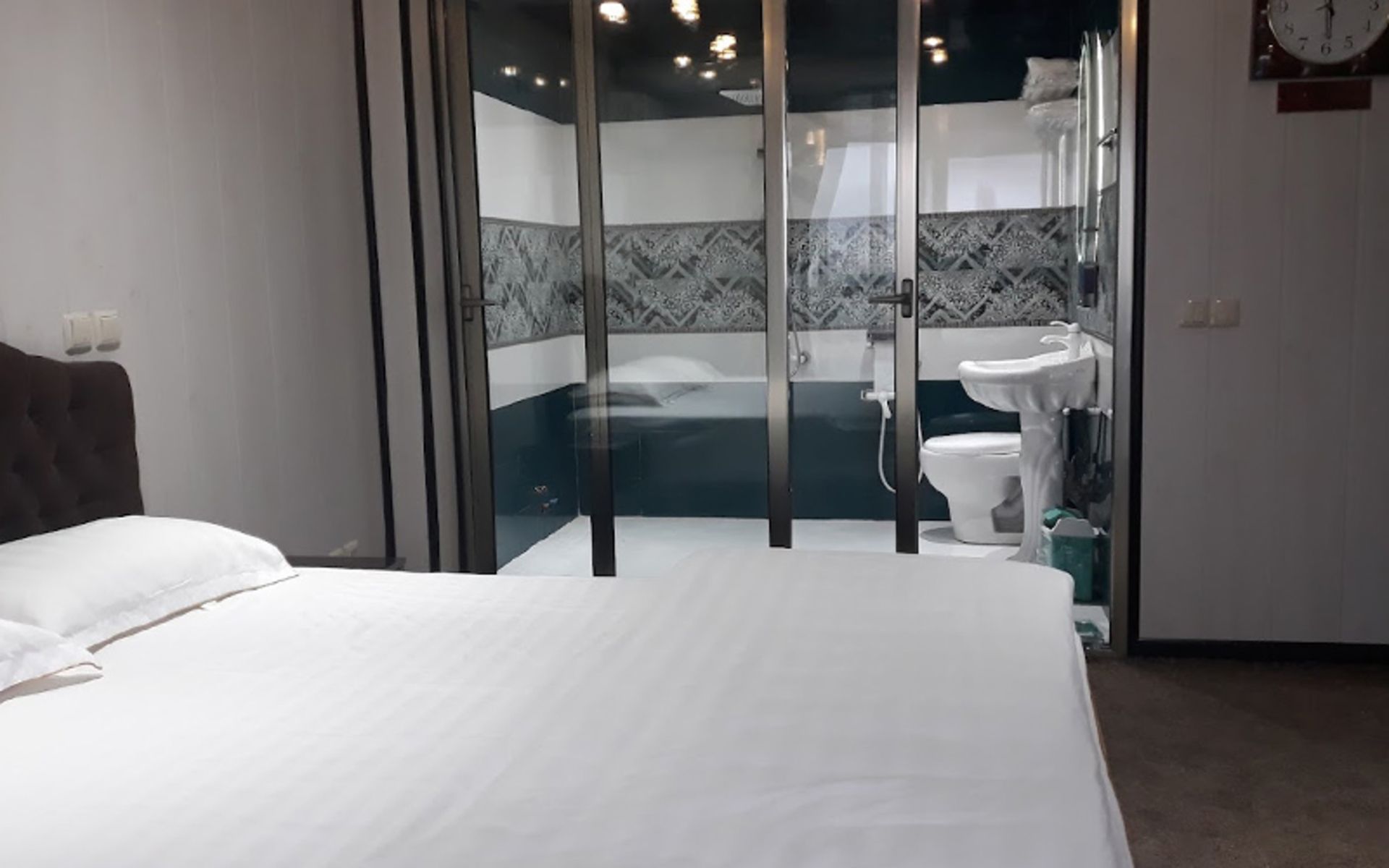 Kimia Ramsar Hotel Room
