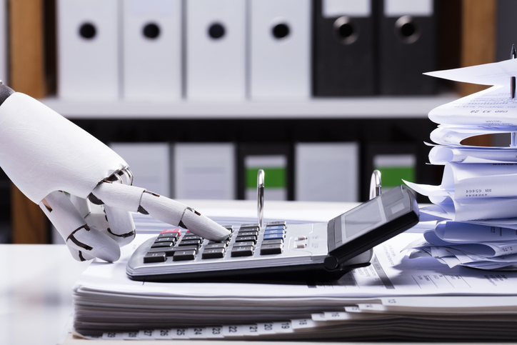 Robot Using Calculator Accouing Artificial Ielligence