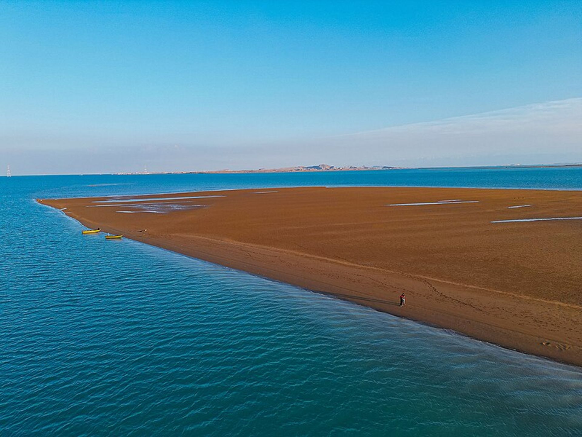 Sandy beach of Warmi Island