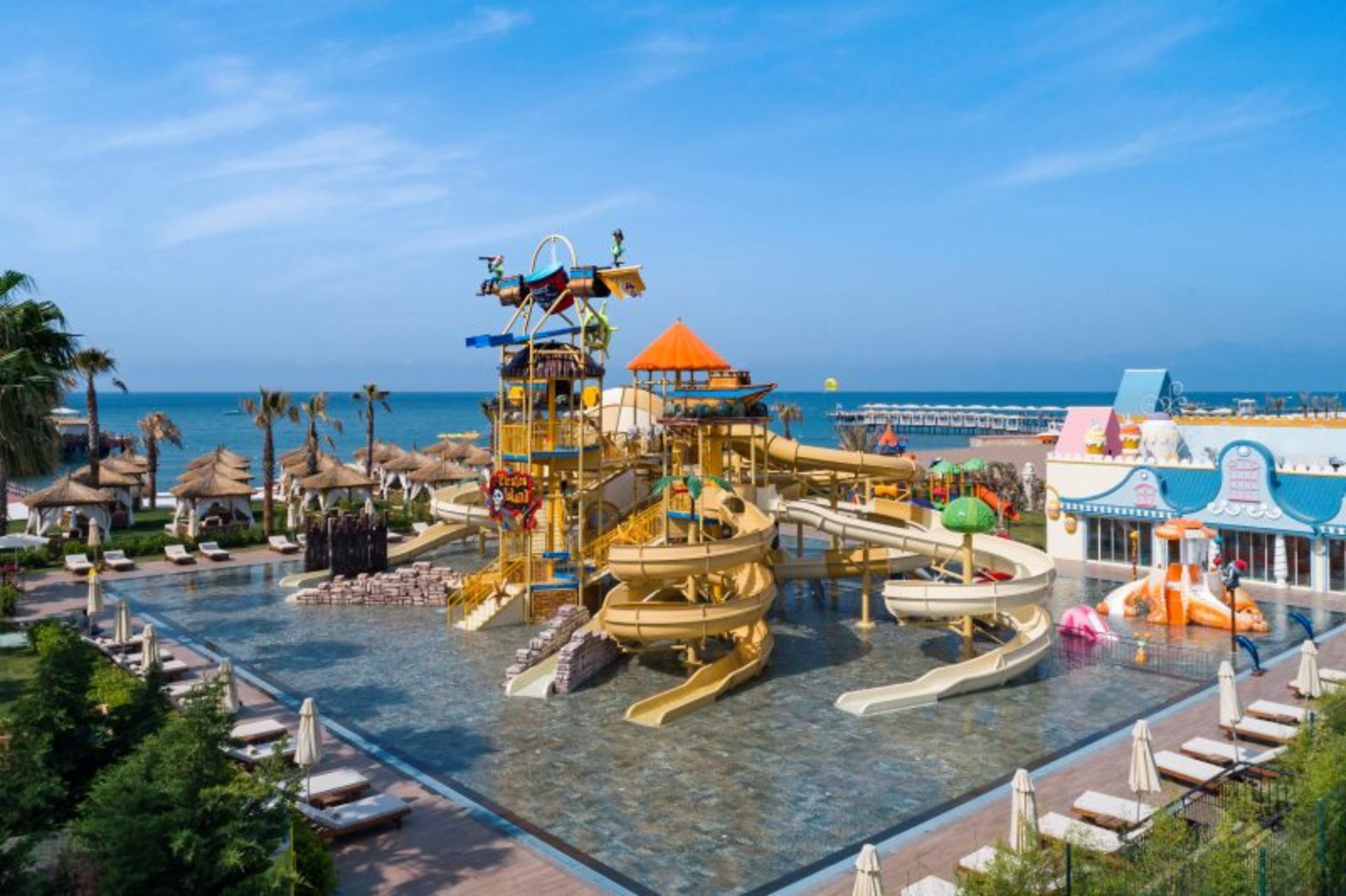 Palace Men's Titanic Water Park 