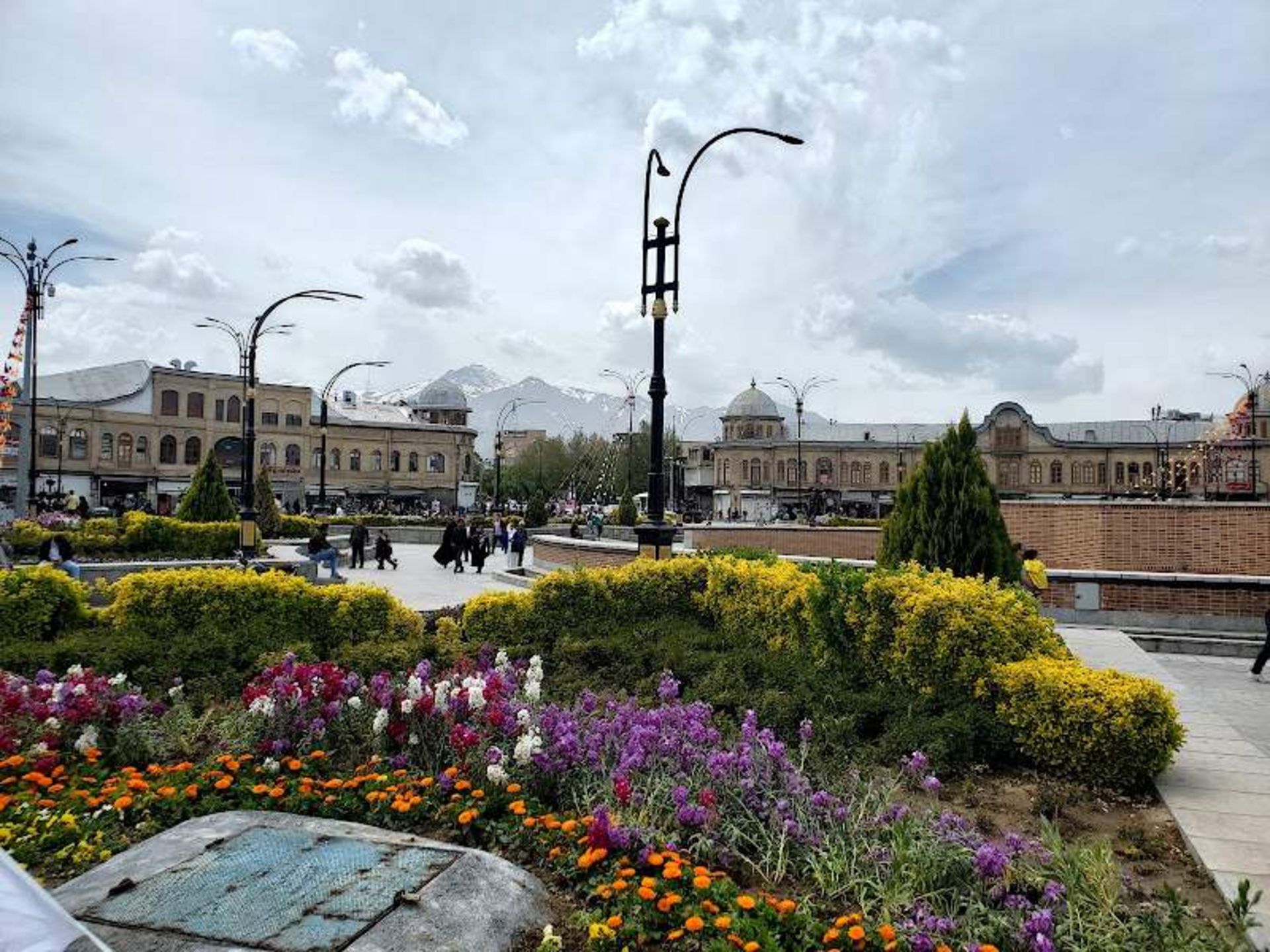 Green Space of Imam Khomeini Square Hamedan