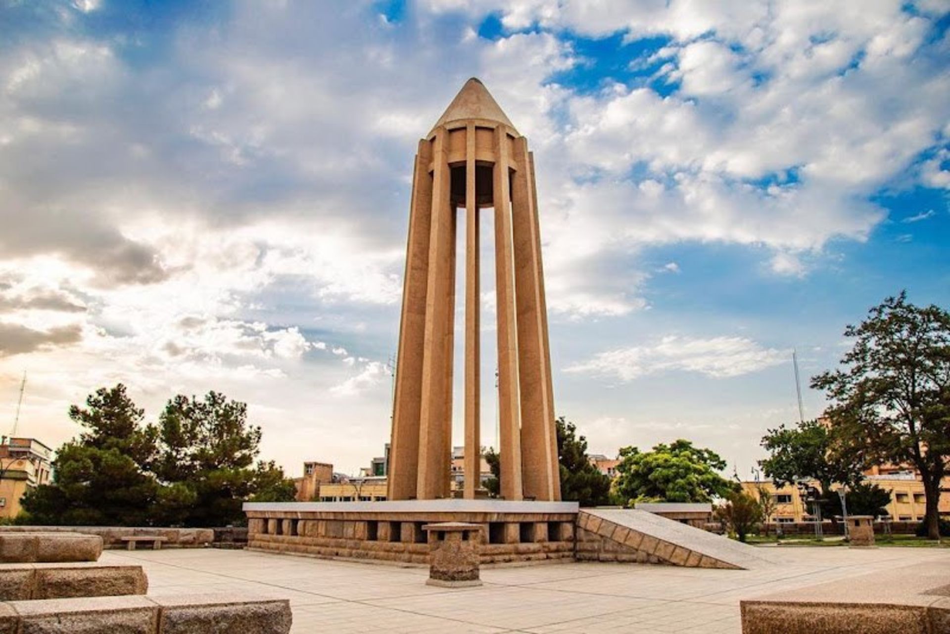 Hamedan's spectacular places in spring