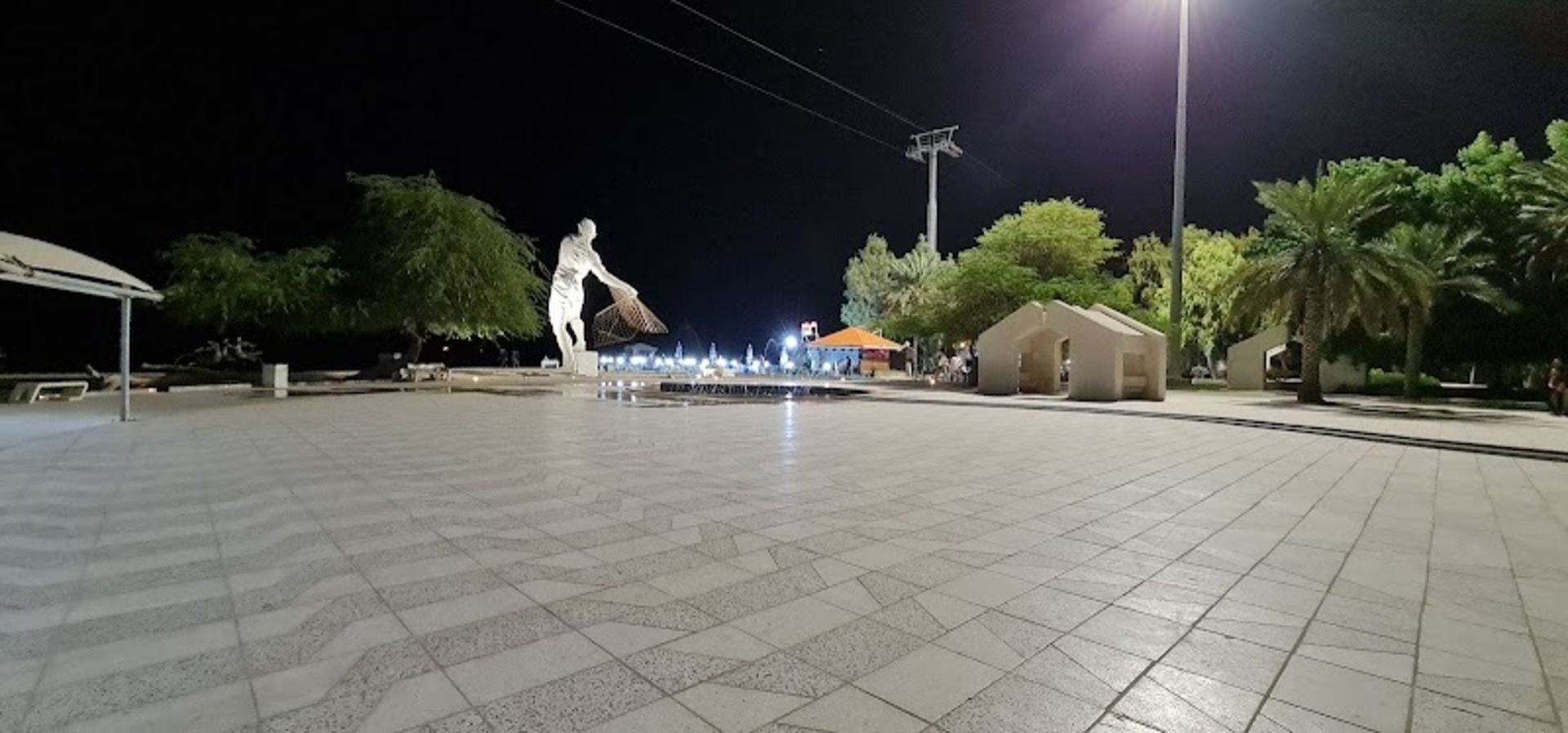 Kish Fisherman Park at night