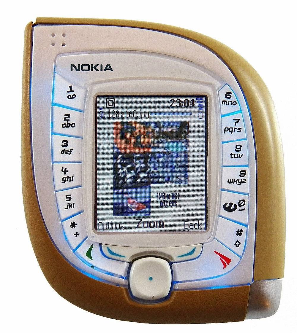 5 --- 7600 Can the Samsung iPhone and Galaxy flagships learn from Nokia phones? - Digino