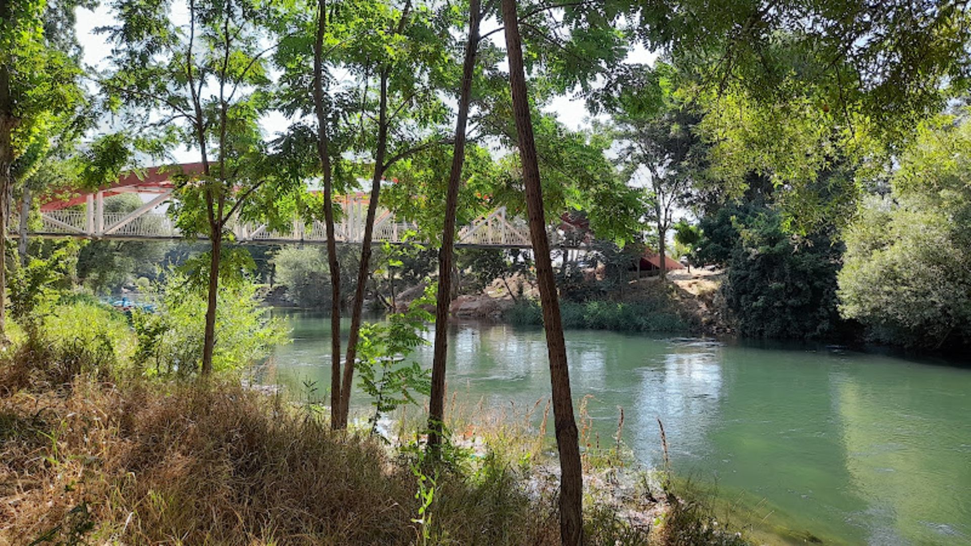 Mahabad River in Michael Garden