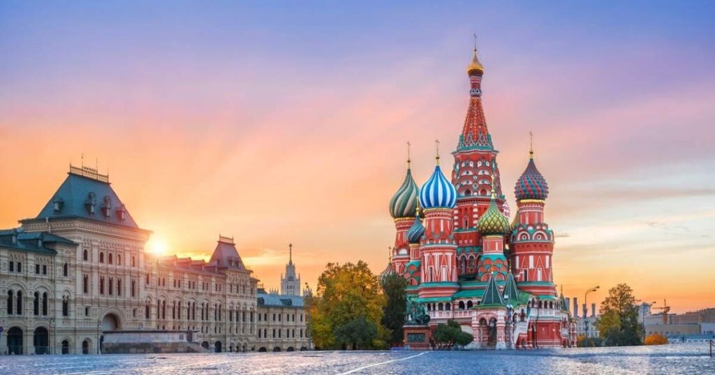 What is the best time to travel to Moscow?
