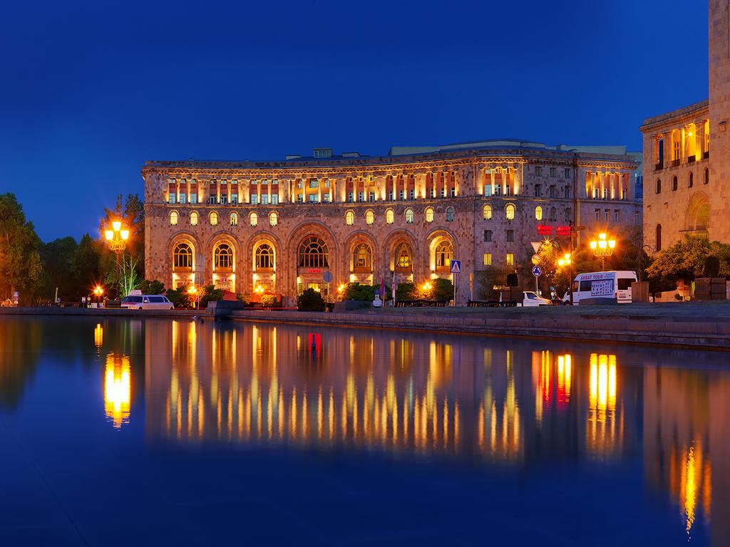 Alexander's Hotel or Alexander