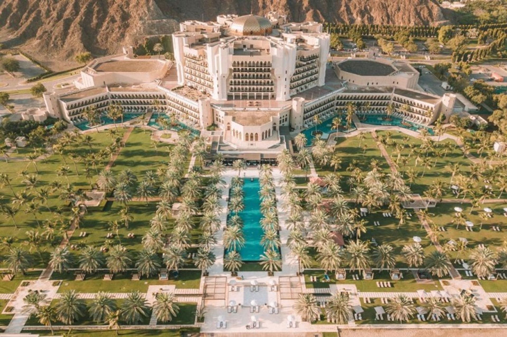Elbistan Hotel Palace Muscat Hotel