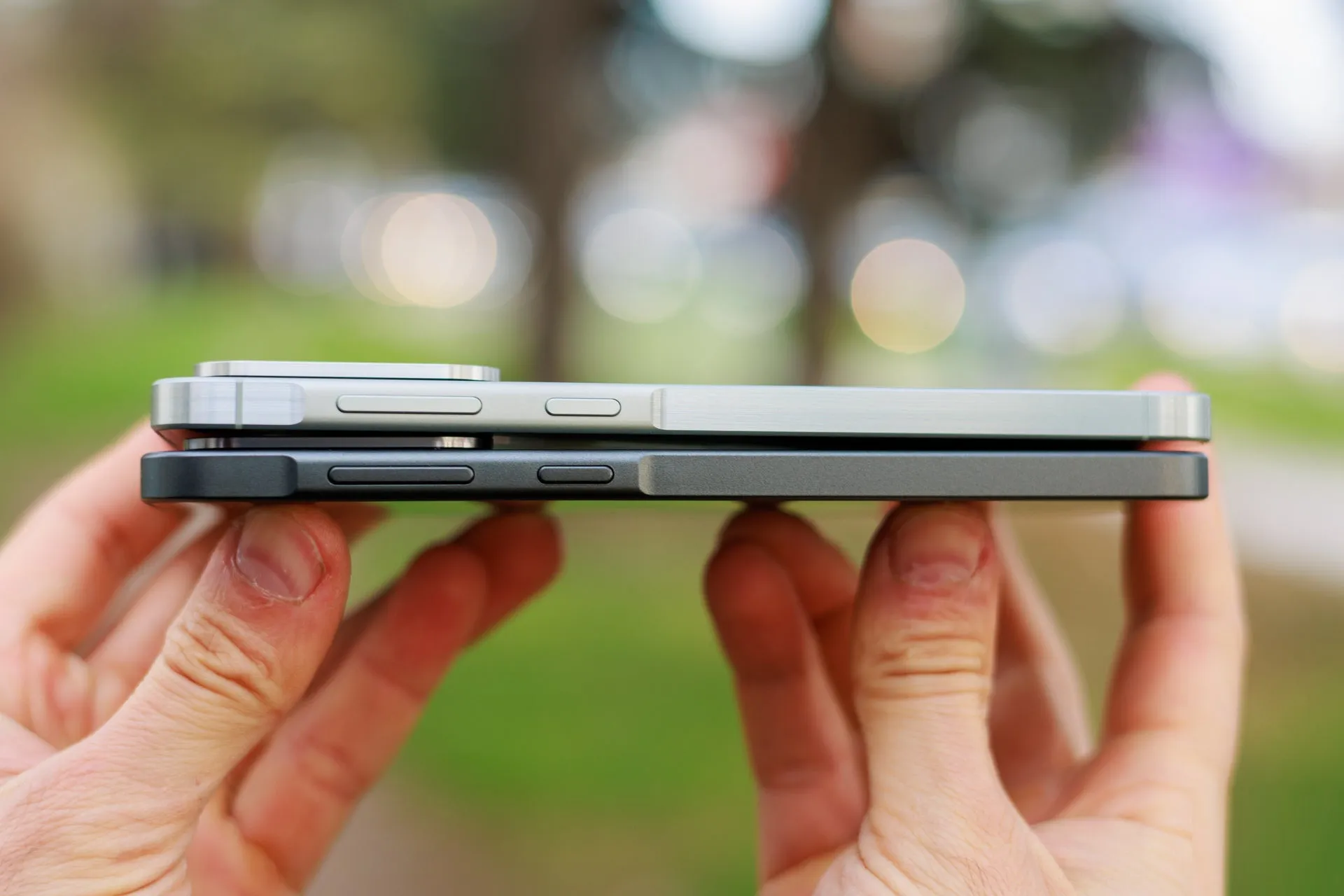 Comparison of the design and quality of the Galaxy A36 with the Galaxy A56