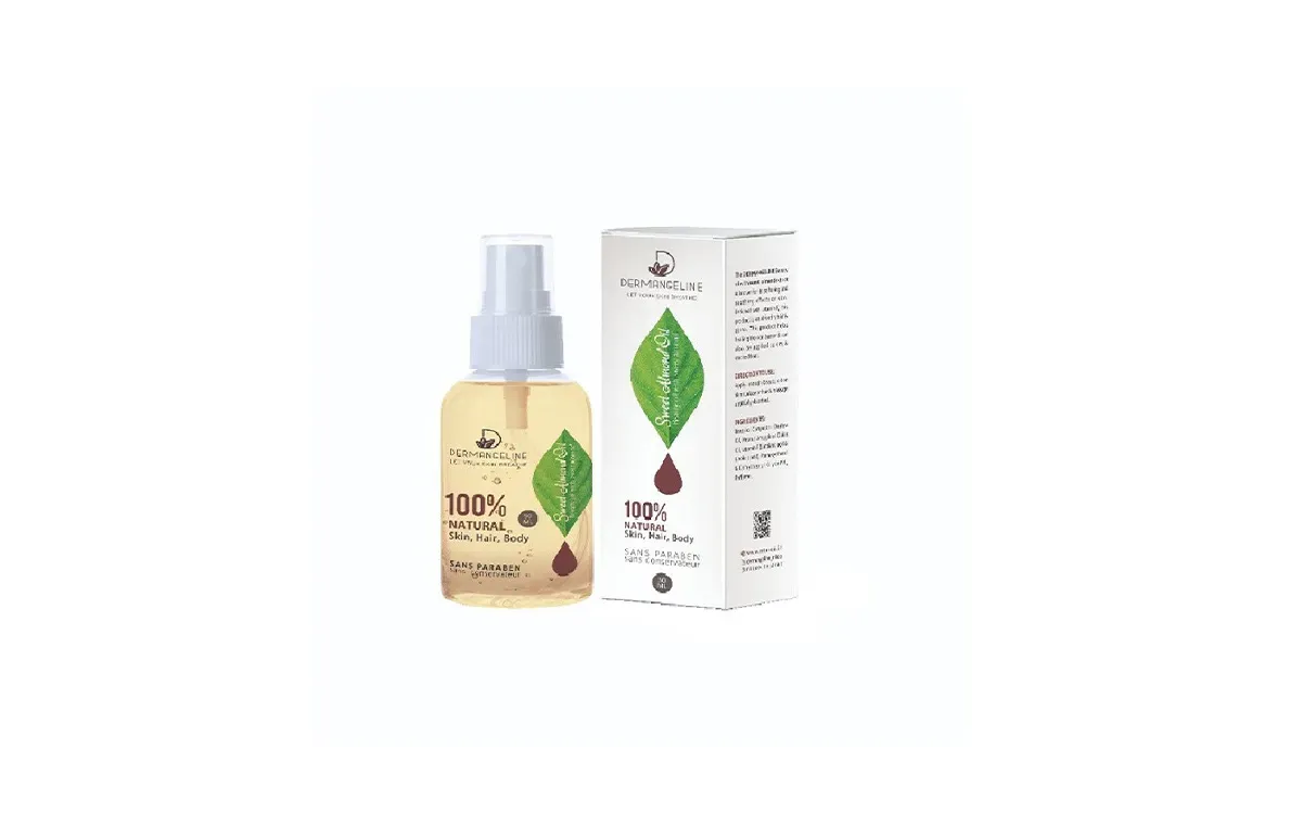 Facial Oil Model Sweet Almond