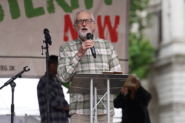 Widespread demonstration in London against economic austerity and ai -welfare policies