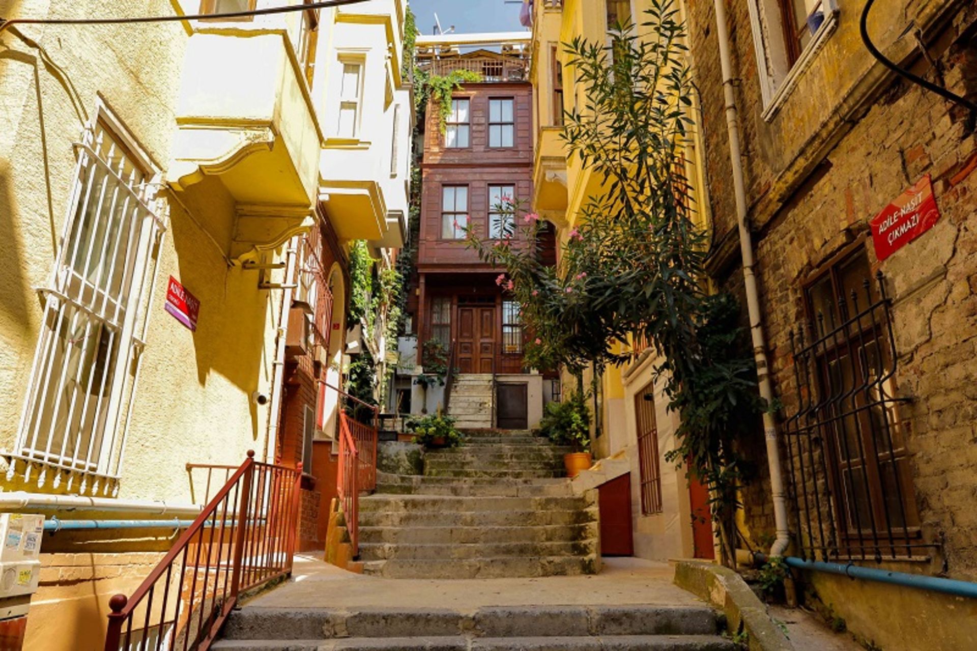 Resideial houses in Jahangir neighborhood