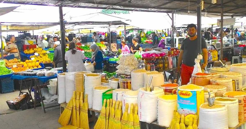 Turgutreis Bazaar Market)