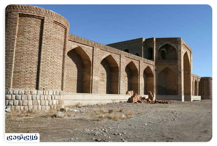 Middle Jamal Abad Caravanserai