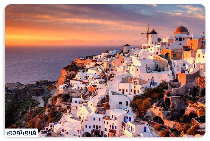 Where to travel the summer. Travel to Greek Saorini