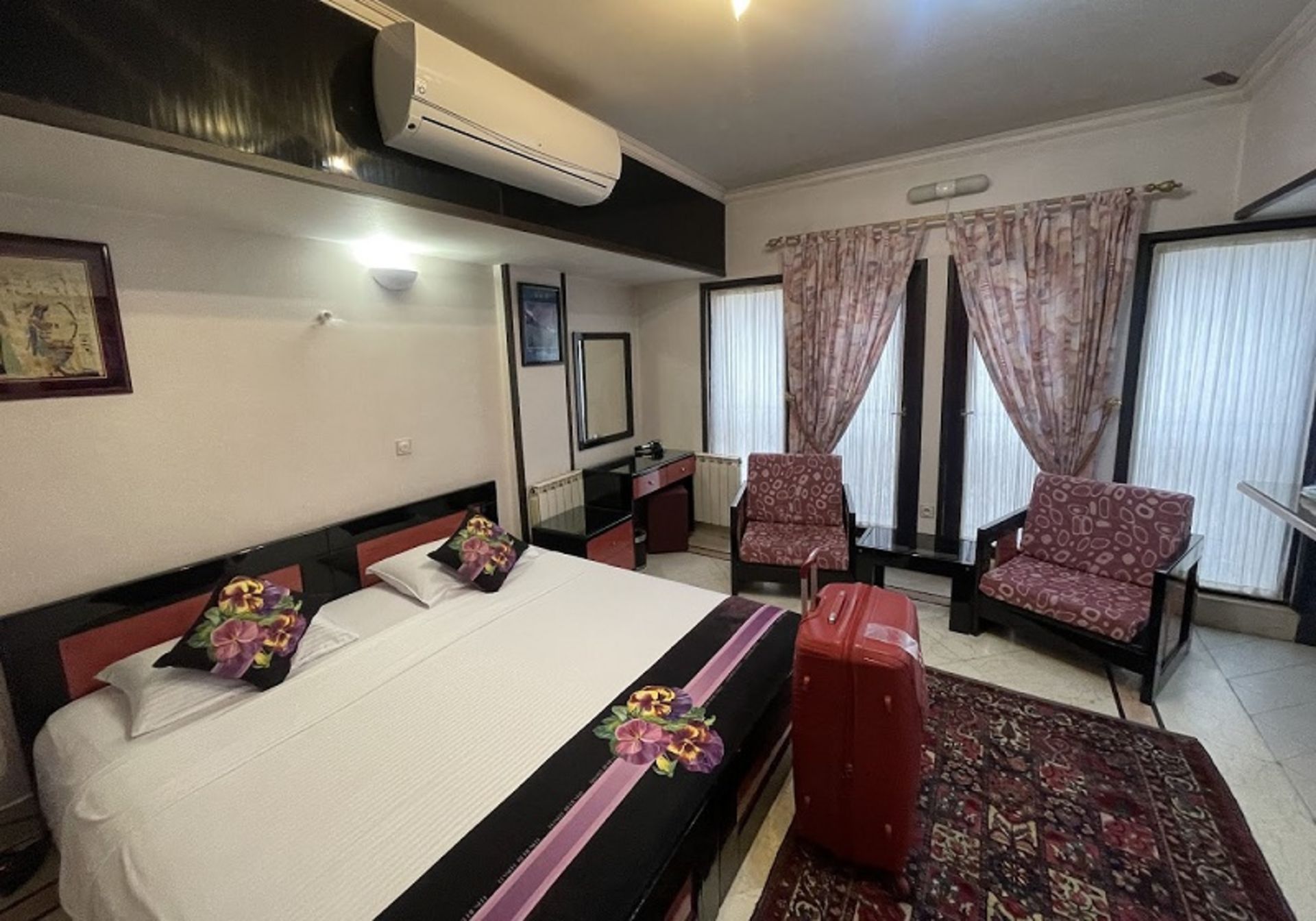 Two -bed Bed in the Eight Paradise Apartme Room in Isfahan