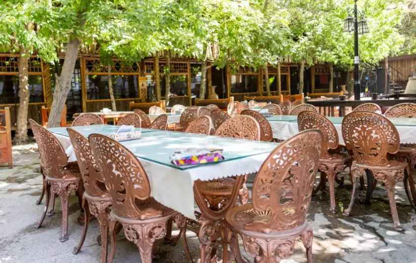 Village Restaura from the best restaura in Shiraz